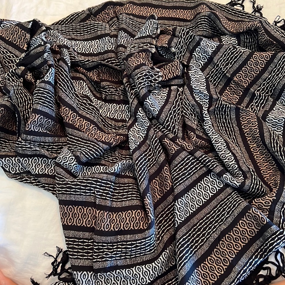 Hinge kimono